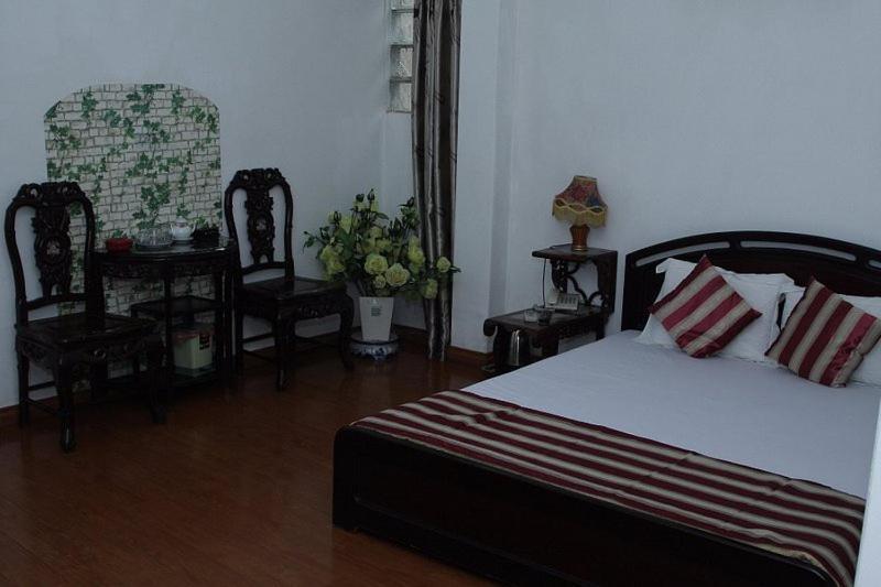Hoang Cuong Hotel 15 Nguyen Thai Hoc Hanoï Extérieur photo